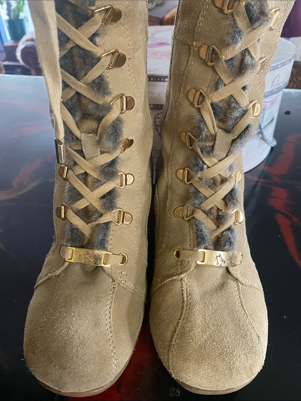 VINTAGE Report brand "Bratz" or "Y2K" lace up boots TAN Suade SIZE 9 - Picture 2 of 16